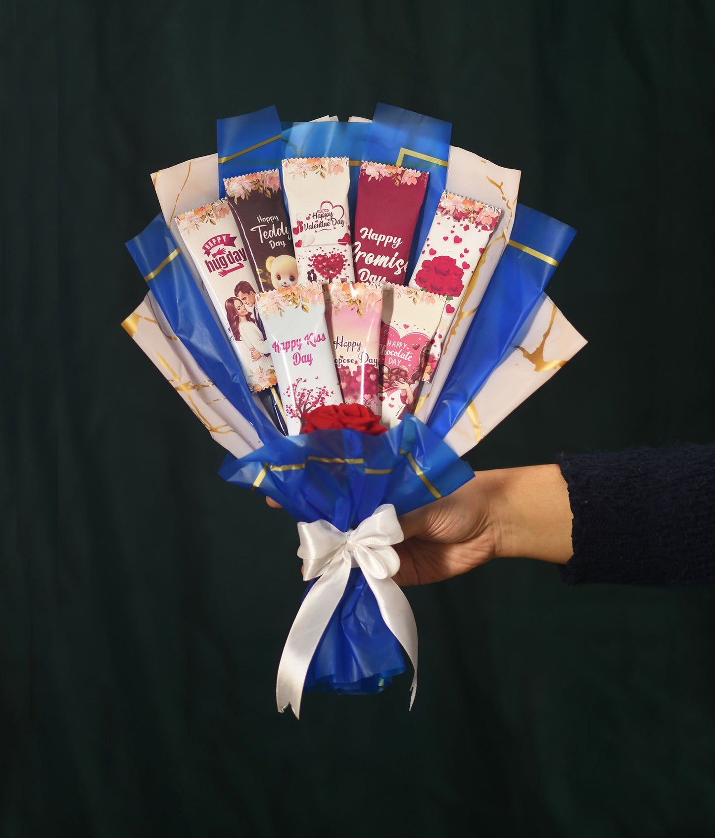 CB014 + Floral Calendar : 8 Days of Love - Complete Valentine Week Chocolate Bouquet