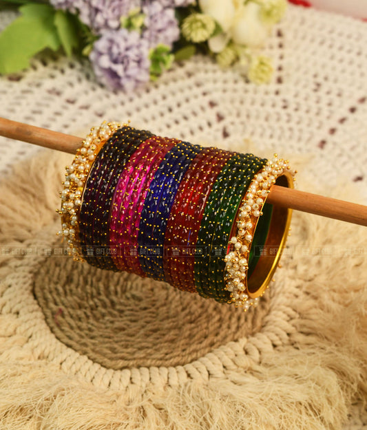 Floral Symphony (GC 50.15) - Premium Gajra & Raindrop Box